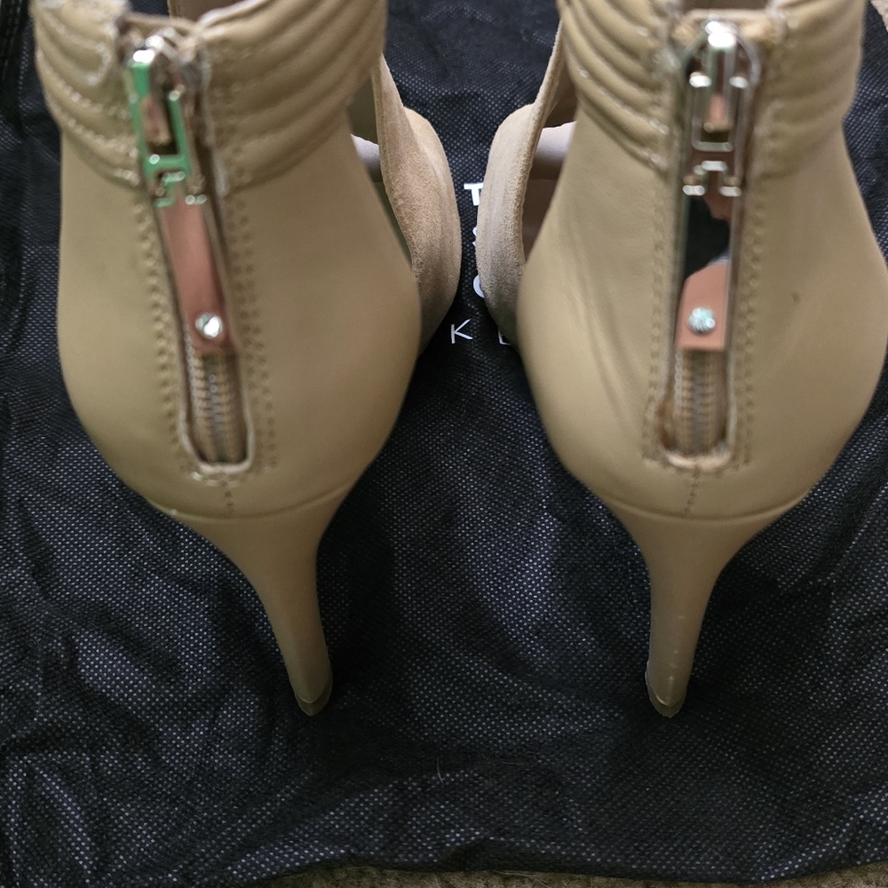 High heels - Picture 4 of 4